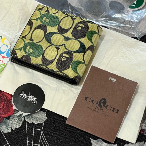 NWT COACH x BAPE SIGNATURE CANVAS W/APE HEAD BLACK COPPER/CAMO COIN MENS WALLET - Picture 10 of 16